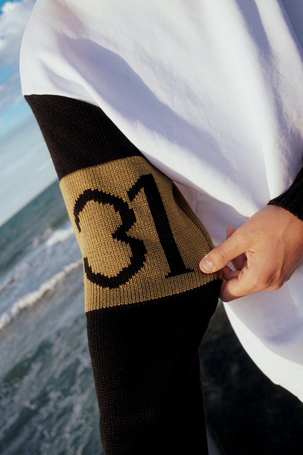 FELPA ETERNITY WHITE/BLACK/GOLD