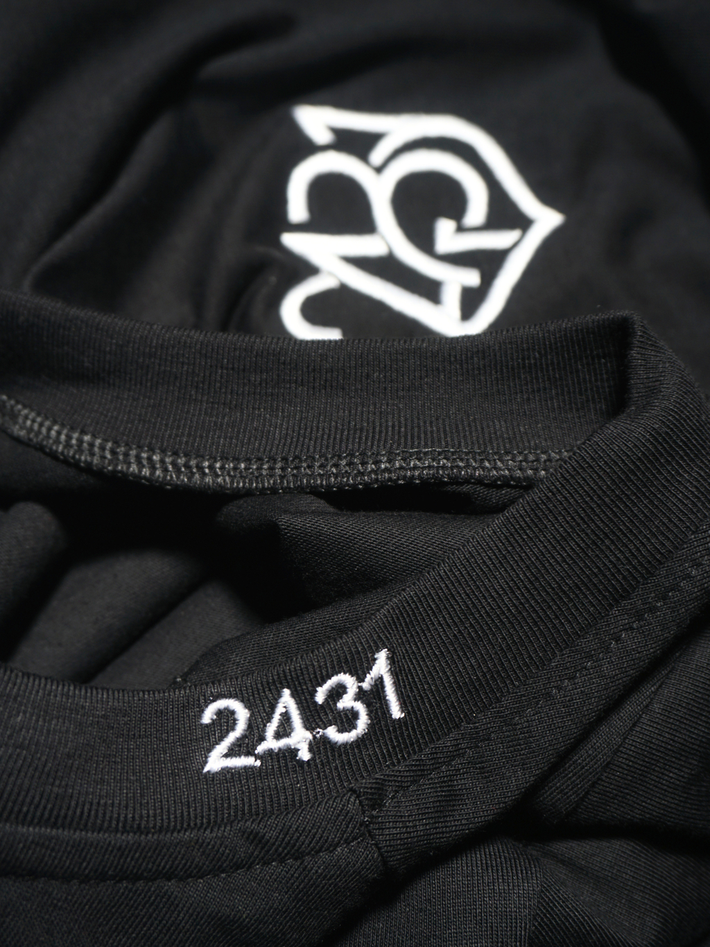 COMPLETO BLACK/WHITE