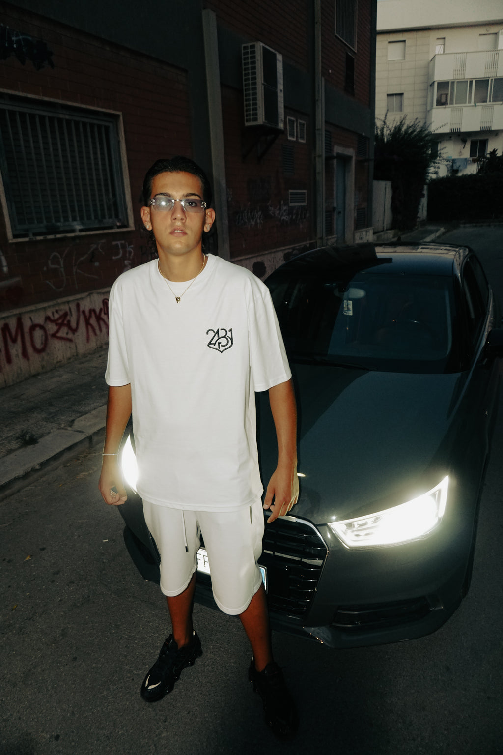 COMPLETO ESSENTIAL WHITE